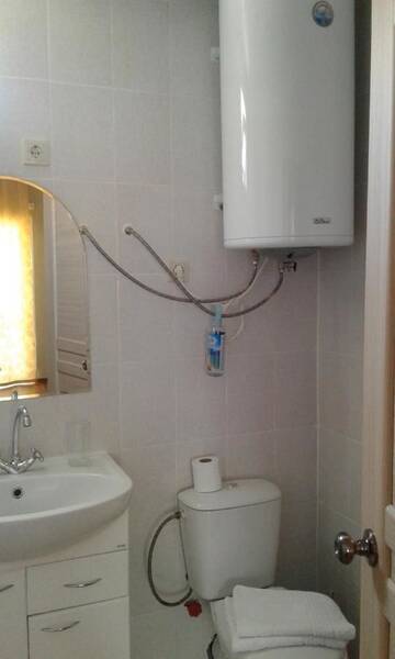 Фото номера Трехместный номер Гостевой дом Guest House Amra г. Новый Афон 12