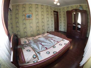 Фото номера Стандартный номер с кроватью размера &quot;king-size&quot; Гостевой дом Guest house on Shaumyana г. Новый Афон 4