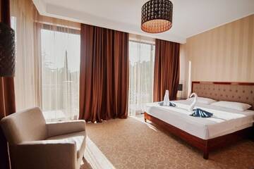 Фото номера Полулюкс с видом на горы Отель Afon Resort Hotel г. Новый Афон 3