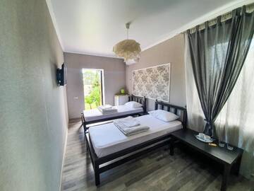 Фото номера Небольшой двухместный номер с 2 отдельными кроватями Отель Park Hotel U Monastirya г. Новый Афон 4