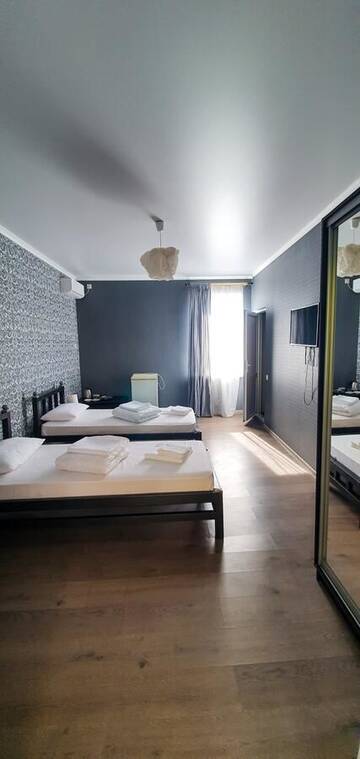 Фото номера Двухместный номер с 2 отдельными кроватями и террасой Отель Park Hotel U Monastirya г. Новый Афон 4