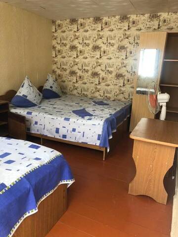 Фото номера Трехместный номер «Комфорт» Гостевой дом Alie Parusa GuestHouse г. Новый Афон 26