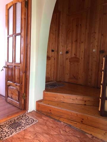 Фото номера Трехместный номер «Комфорт» Гостевой дом Alie Parusa GuestHouse г. Новый Афон 4