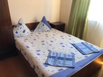 Фото номера Трехместный номер «Комфорт» Гостевой дом Alie Parusa GuestHouse г. Новый Афон 3