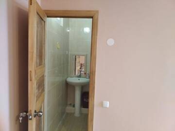 Фото номера Стандартный четырехместный номер Мини-отель Inzhir Guest house г. Новый Афон 7