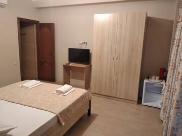 Фото номера Двухместный номер с 1 кроватью Мини-отель Арсаул г. Новый Афон 7