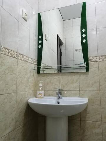Фото номера Двухместный номер с 2 отдельными кроватями Отель Вилла Блюз г. Новый Афон 5